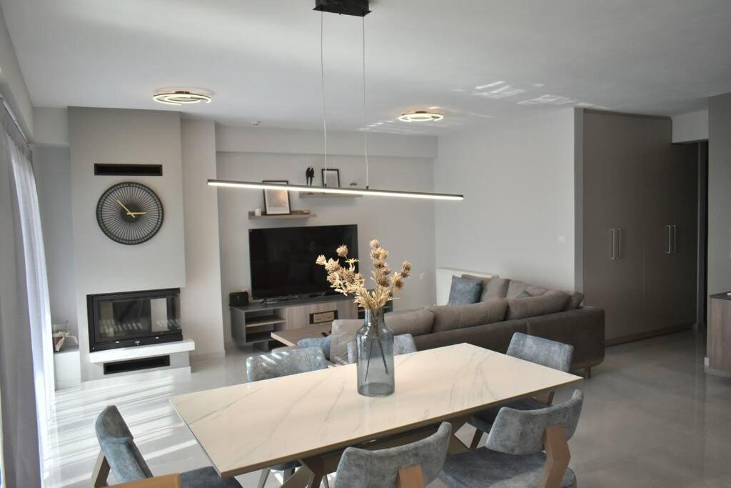 Modern Luxury Suite Karditsa Luaran gambar