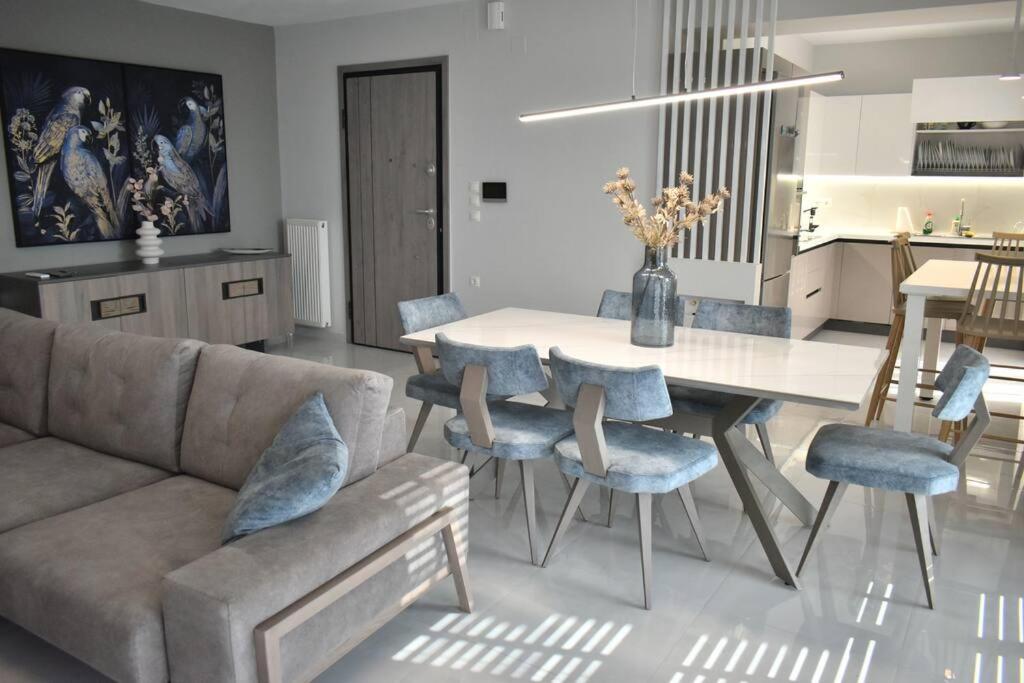 Modern Luxury Suite Karditsa Luaran gambar